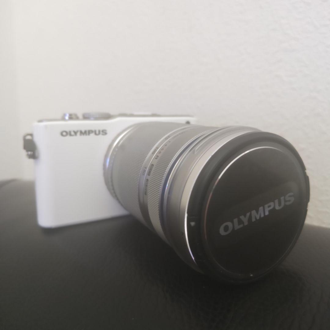 OLYMPUS 望遠ズームレンズ【本体は液晶漏れ】ミラーレス一眼カメラ+レンズ