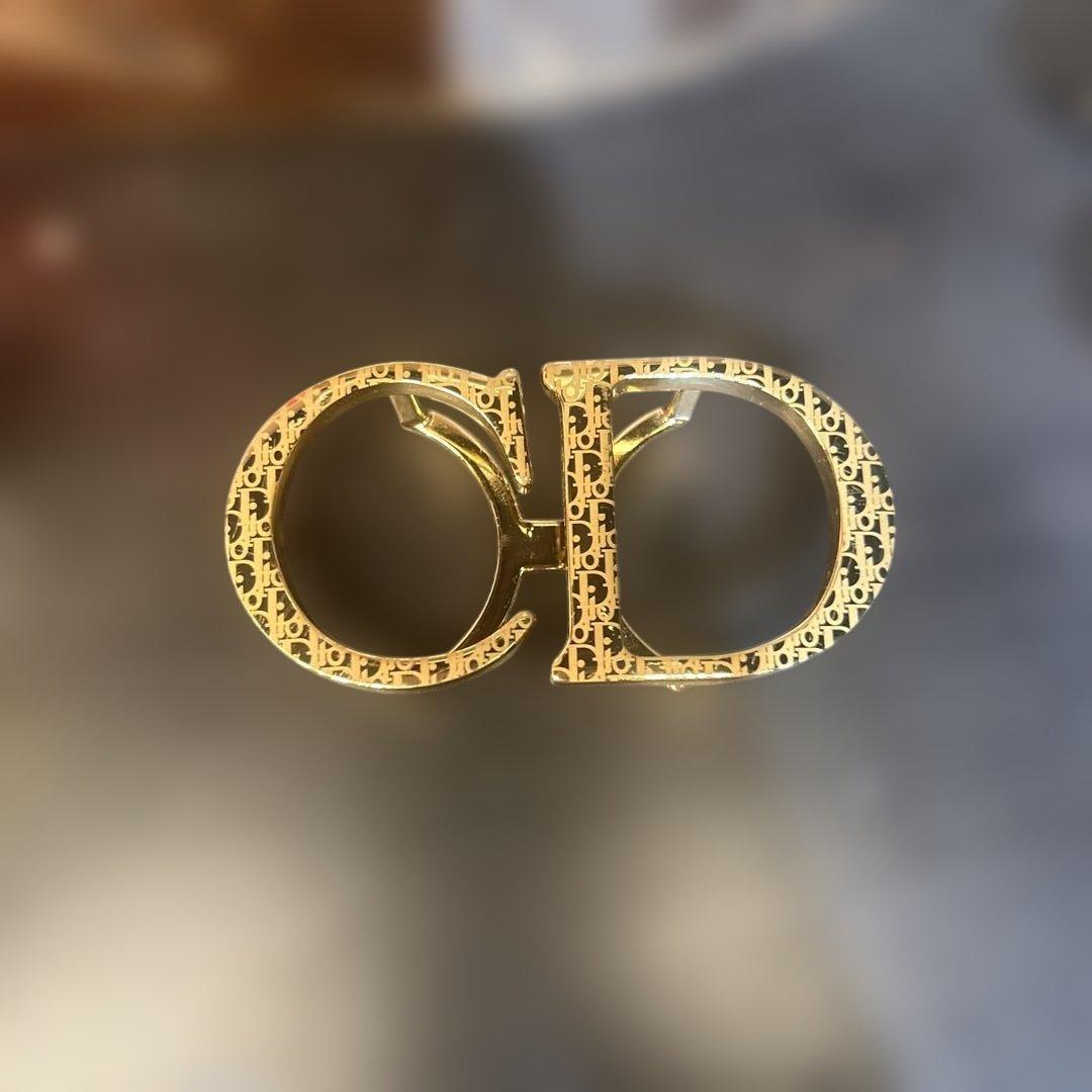 格安早い者勝ち‼️diorバックル