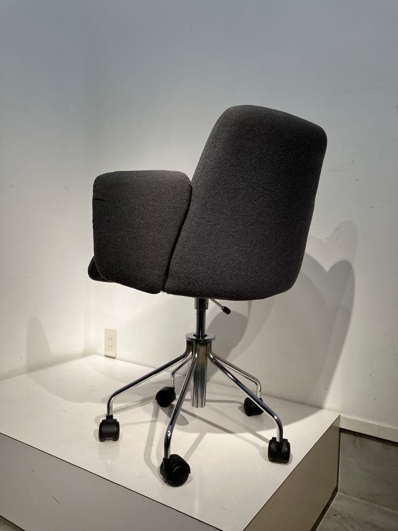 カルテル、モーレア、美品、ヴィコマジストレッティ、カッシーナ、ハーマンミラー