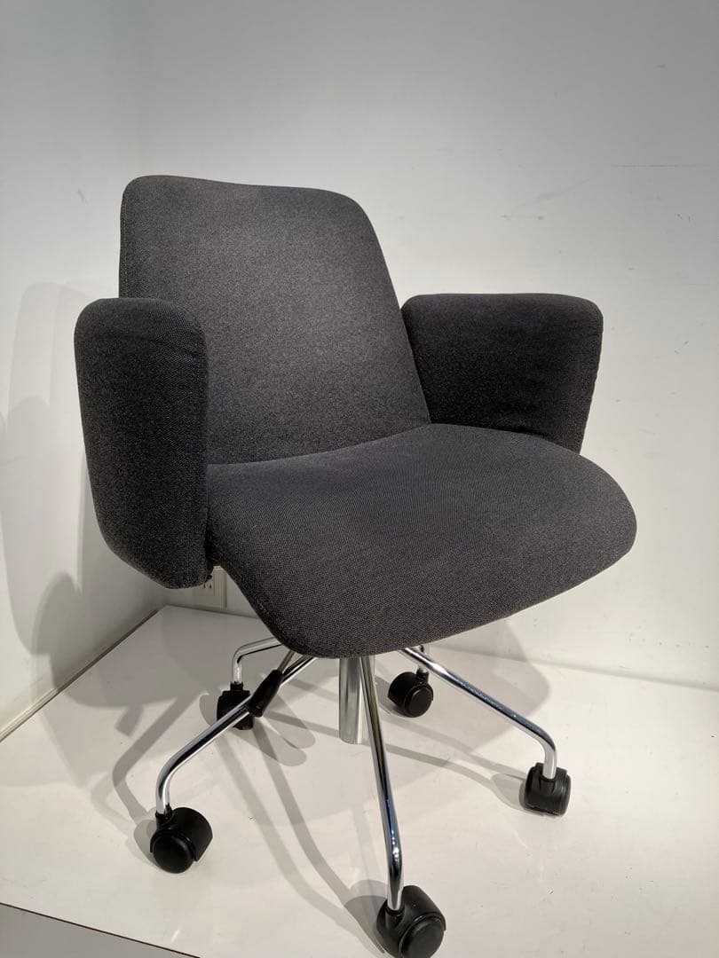 カルテル、モーレア、美品、ヴィコマジストレッティ、カッシーナ、ハーマンミラー