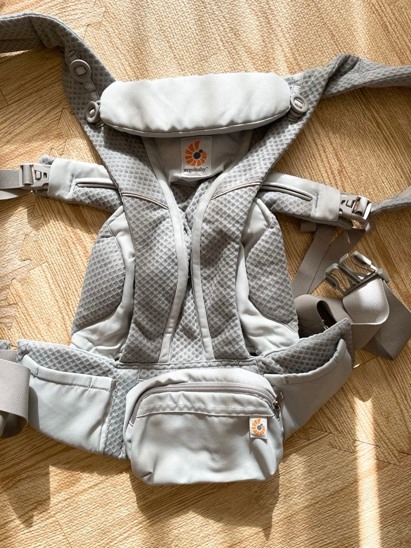 エルゴベビー OMNI Breeze (オムニブリーズ)