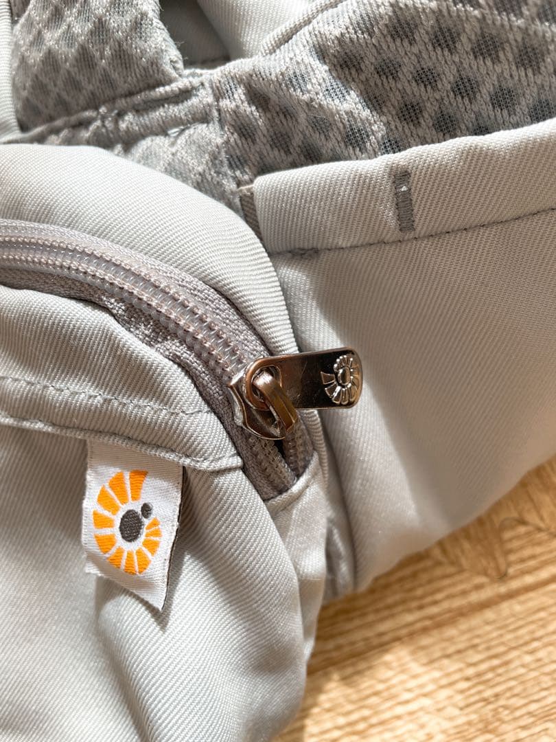 エルゴベビー OMNI Breeze (オムニブリーズ)