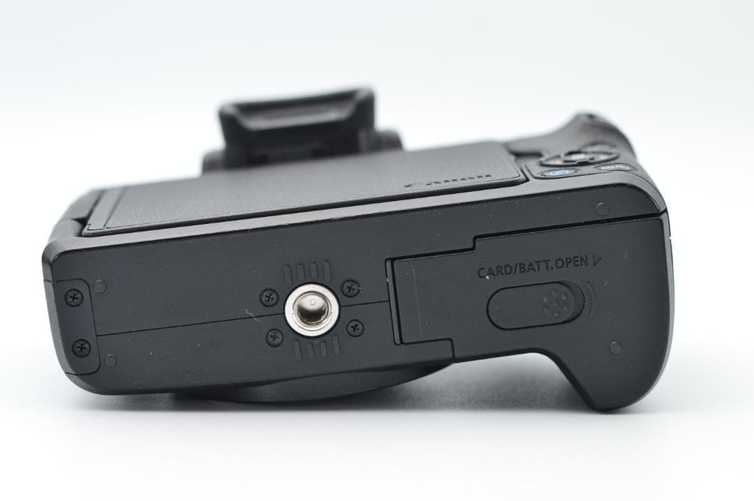 【極美品】Canon キャノン EOS Kiss M2 レンズキット