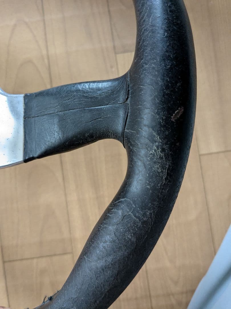 ★MOMO ステアリング ベローチェ★