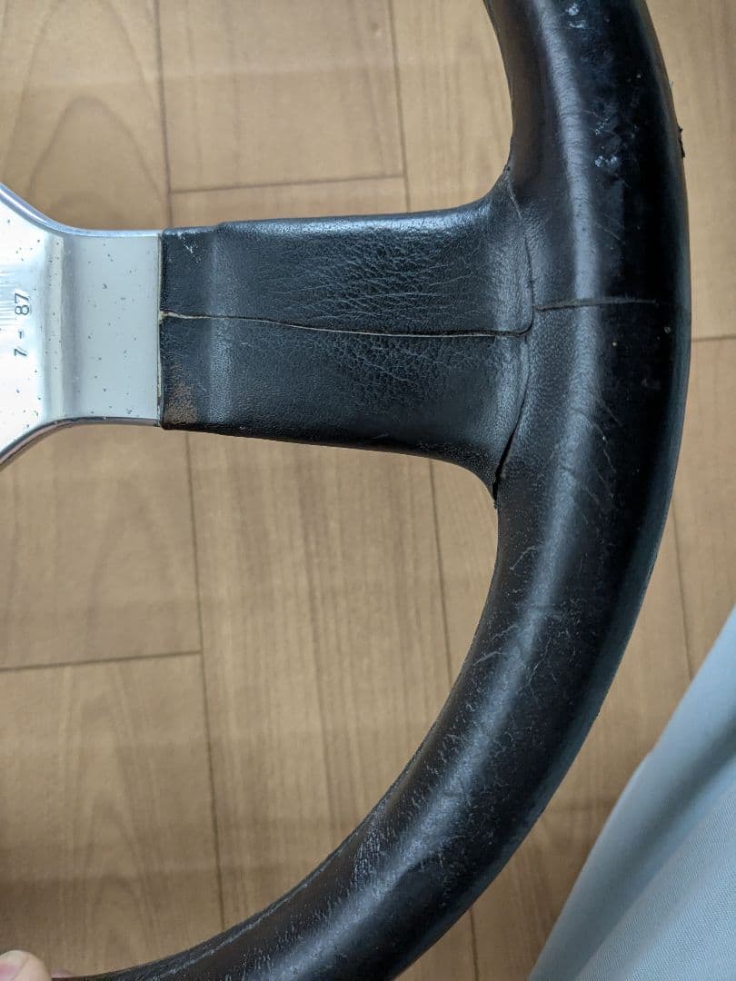 ★MOMO ステアリング ベローチェ★