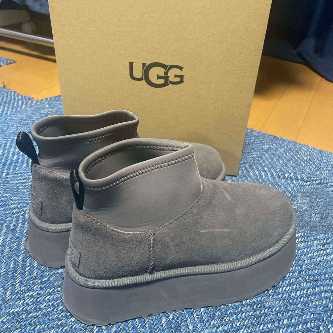 72 ！UGG グレー ムートンブーツ
