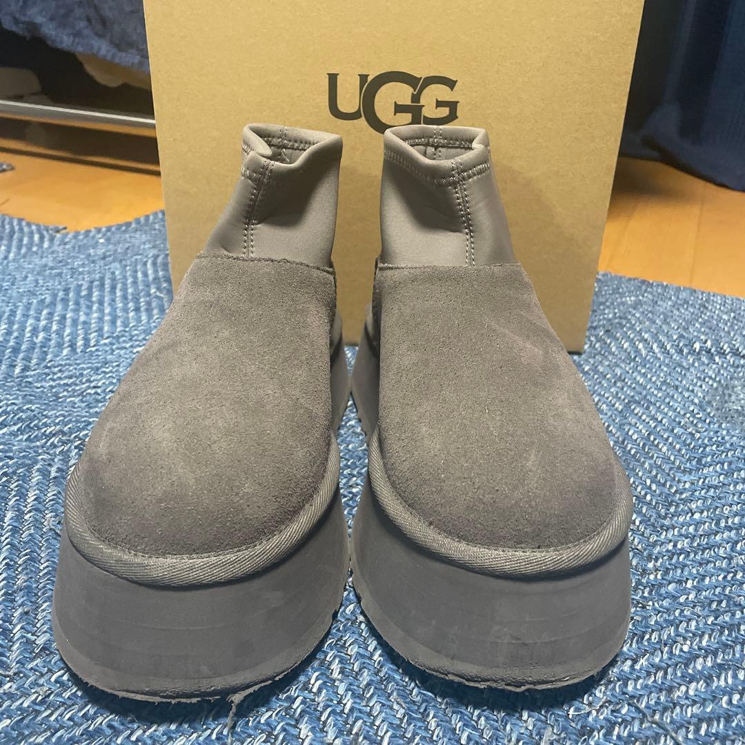 72 ！UGG グレー ムートンブーツ
