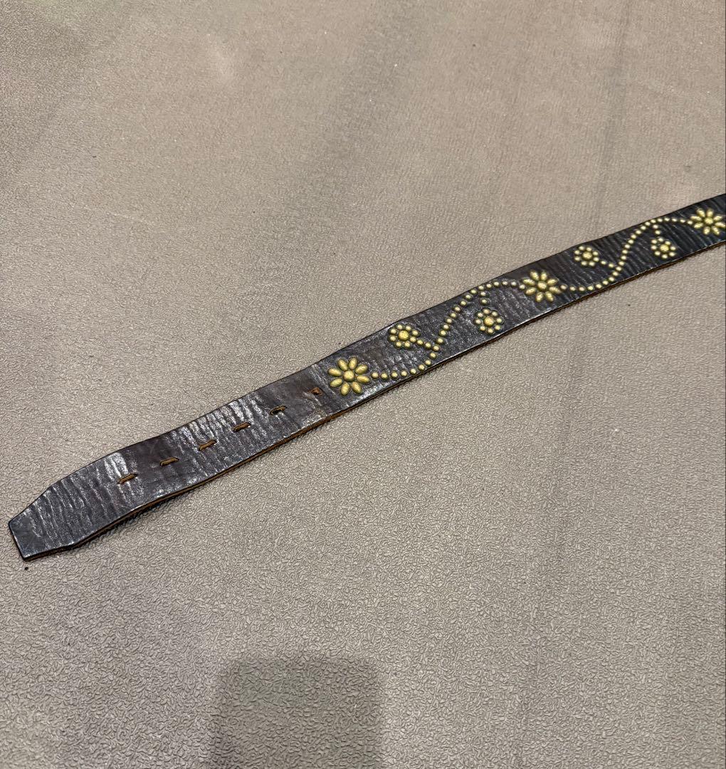 HTC / フラワー スタッズレザーベルト(サイズ34)