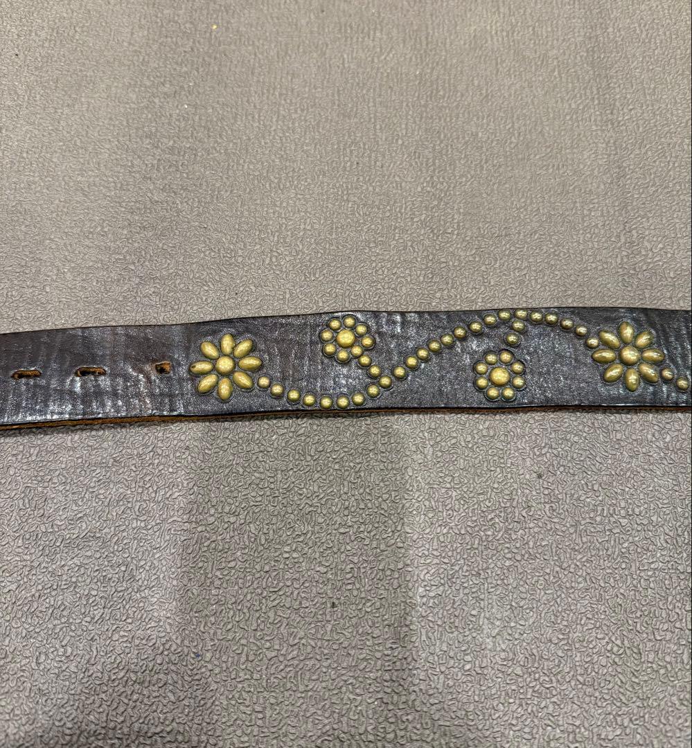 HTC / フラワー スタッズレザーベルト(サイズ34)