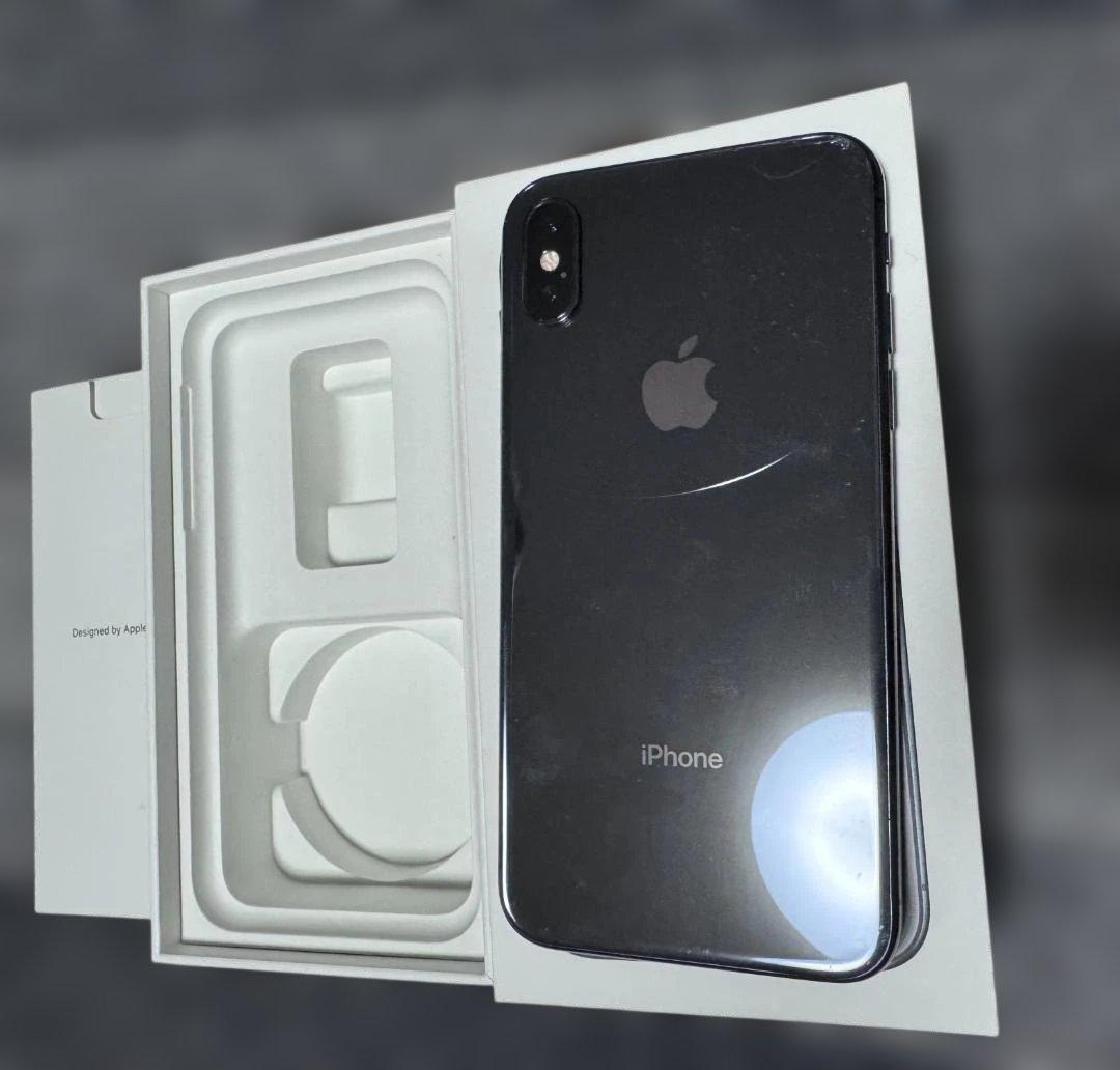 Apple　iPhone X スペースグレー 256GB