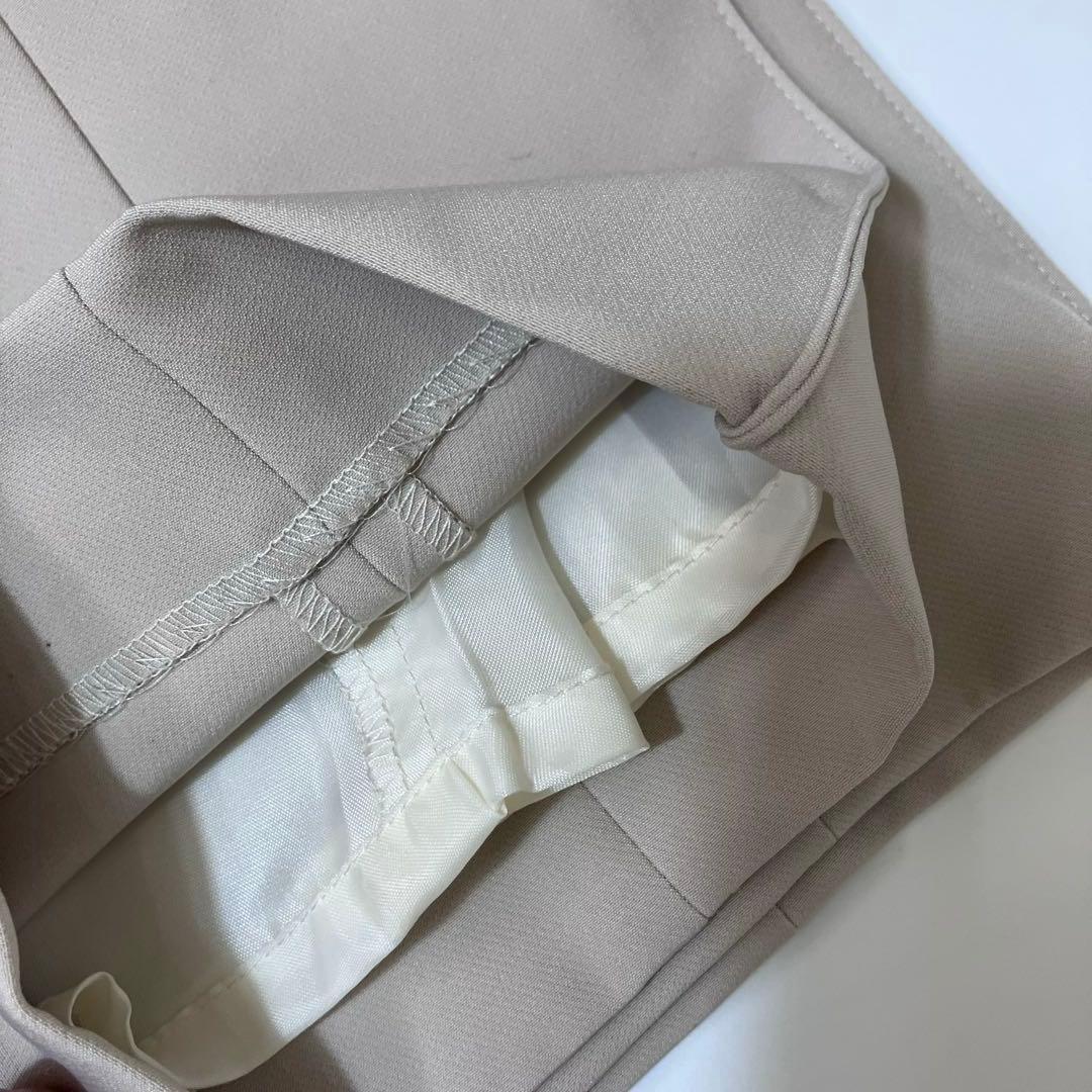 極美品　RUIRUE BOUTIQUE パンツスーツ　アイボリー Mセットアップ