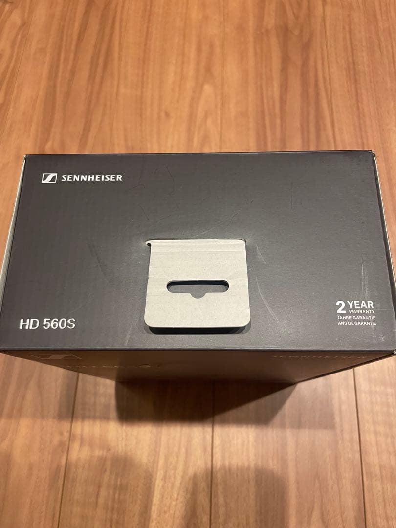 Sennheiser HD560S 【本体 新品未使用】箱に穴あり