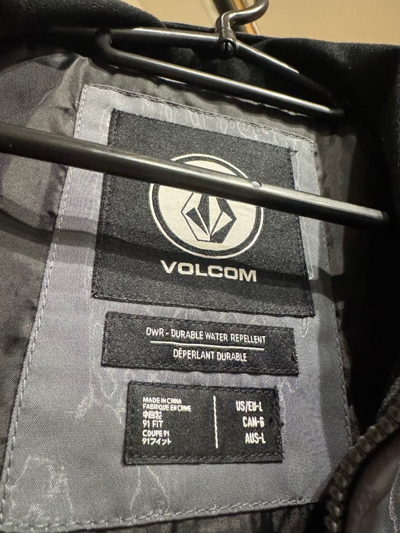 セール！VOLCOM dustboxコラボ ナイロンジャケット