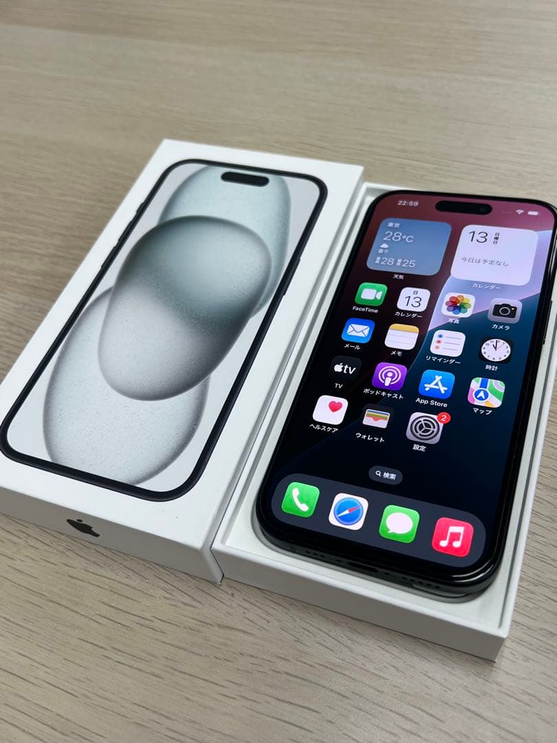 iPhone 15 128GB ブラック SIMフリー　充放電回数9