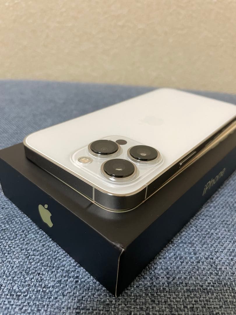 iPhone 13 Pro シルバー256GB シムフリーバッテリー新品100%