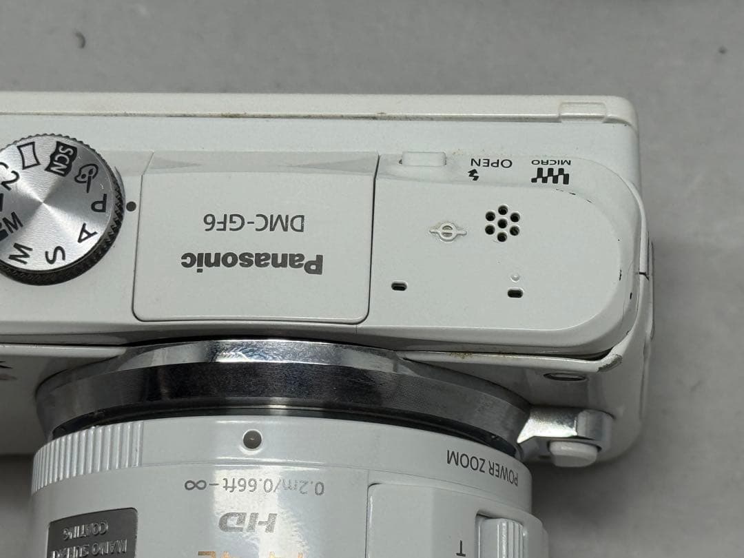 パナソニックLUMIX GF6 14-42mm 電動ズームキット　ホワイト