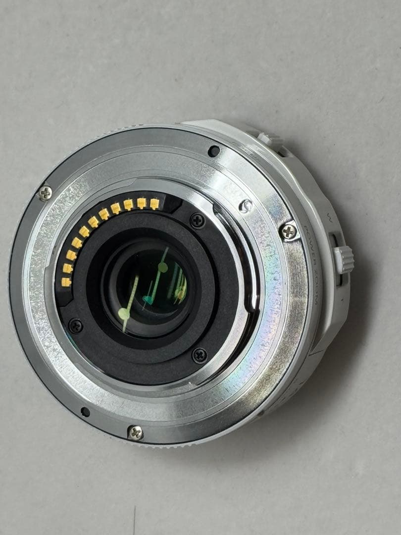 パナソニックLUMIX GF6 14-42mm 電動ズームキット　ホワイト