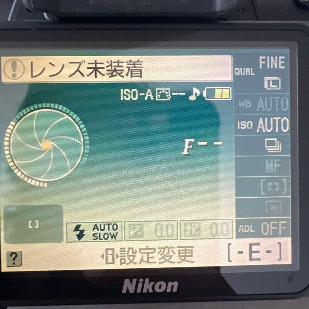 Nikon D3000 デジタル一眼レフカメラ ブラック　本体