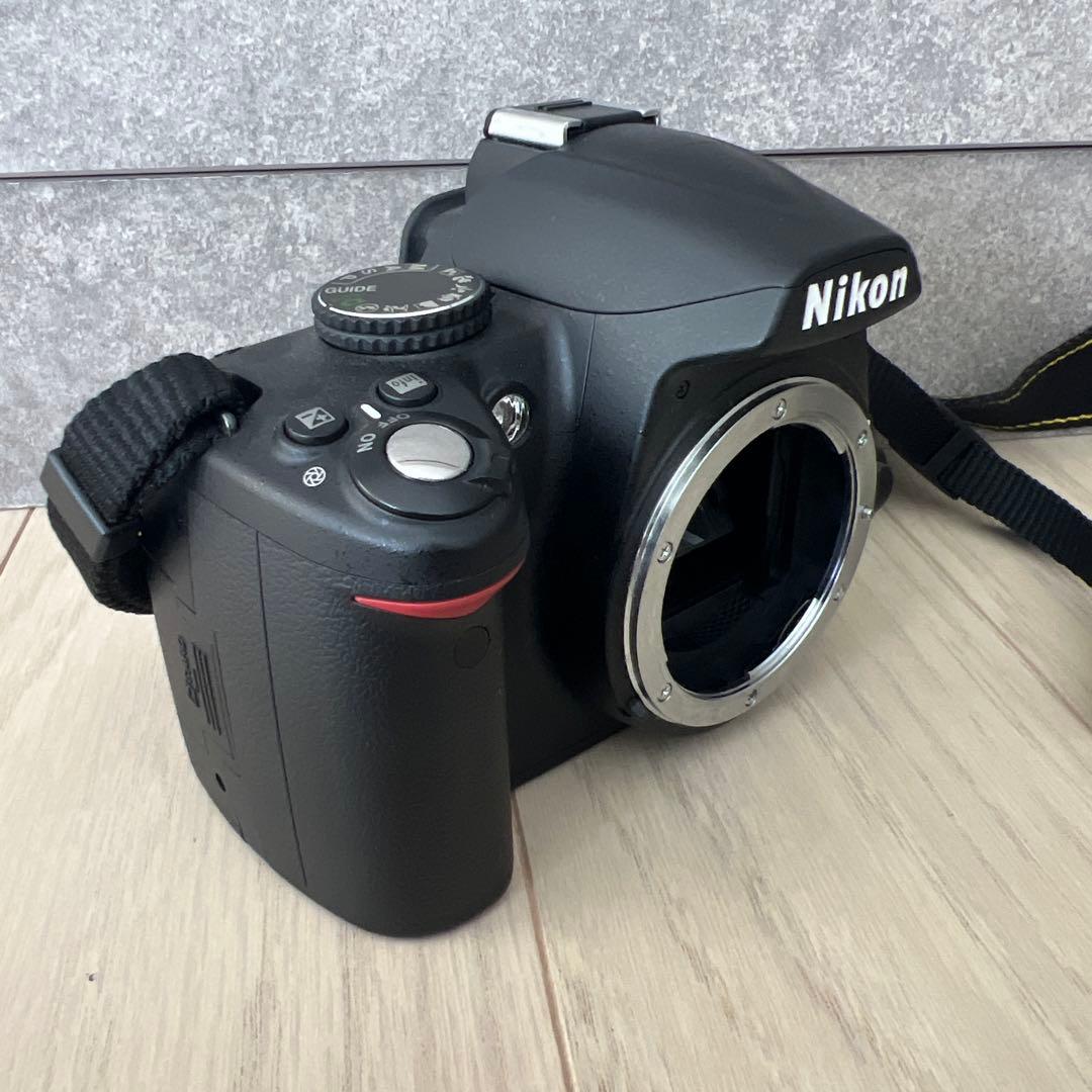 Nikon D3000 デジタル一眼レフカメラ ブラック　本体