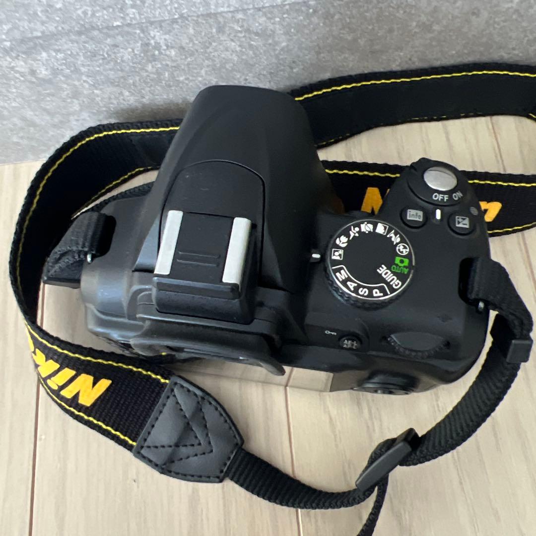 Nikon D3000 デジタル一眼レフカメラ ブラック　本体