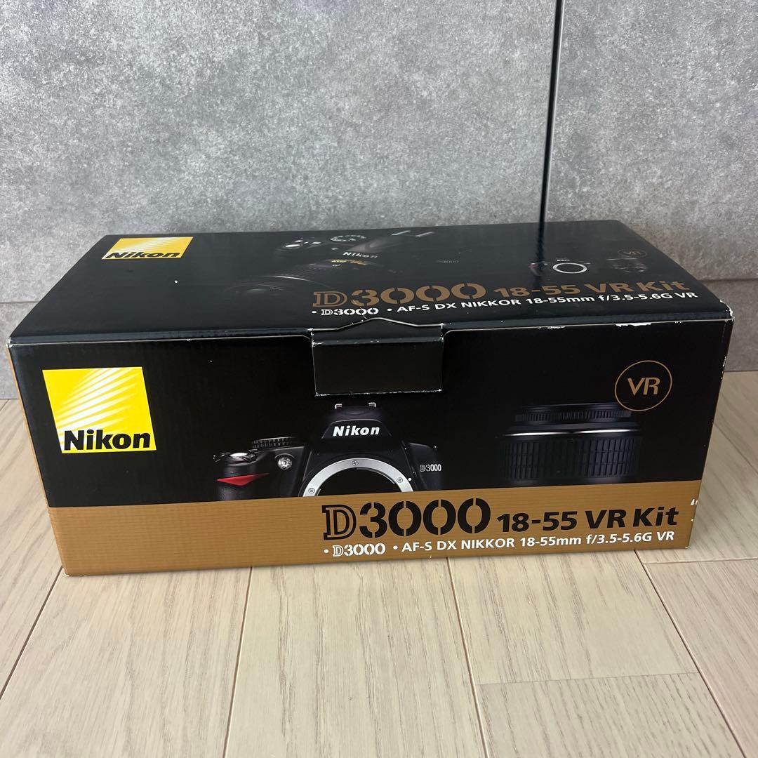Nikon D3000 デジタル一眼レフカメラ ブラック　本体