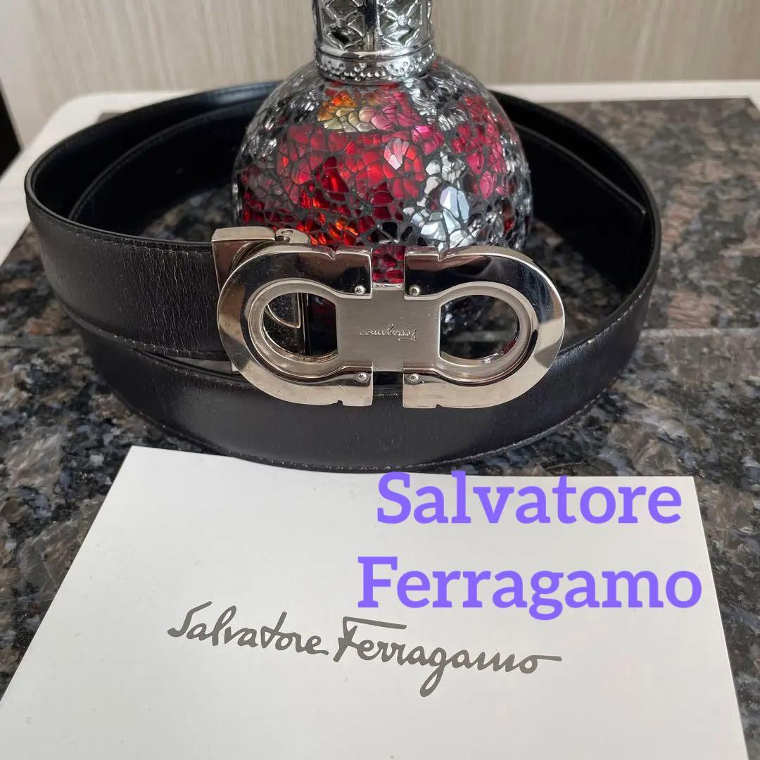 高級　サルヴァトーレフェラガモ ベルト　ダブルガンチーニ　ブラックリバーシブル