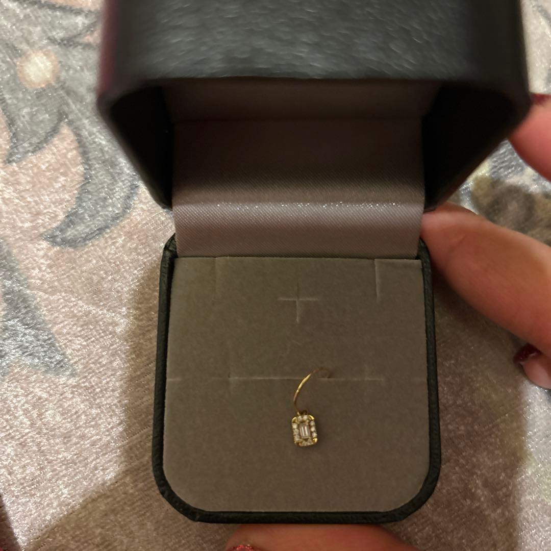 アーカーセレニティーダイヤモンド18Ｋピアス