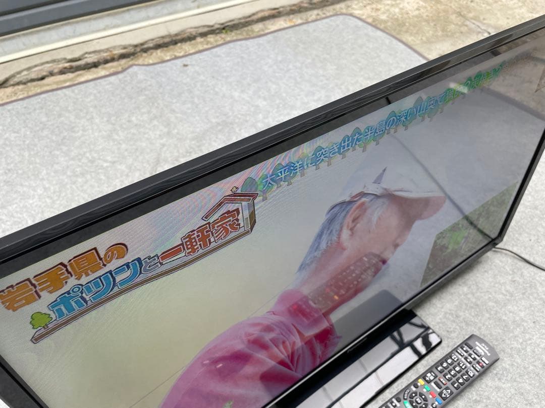 割と綺麗　Panasonic 32型液晶テレビ　VIERA TH-32G300