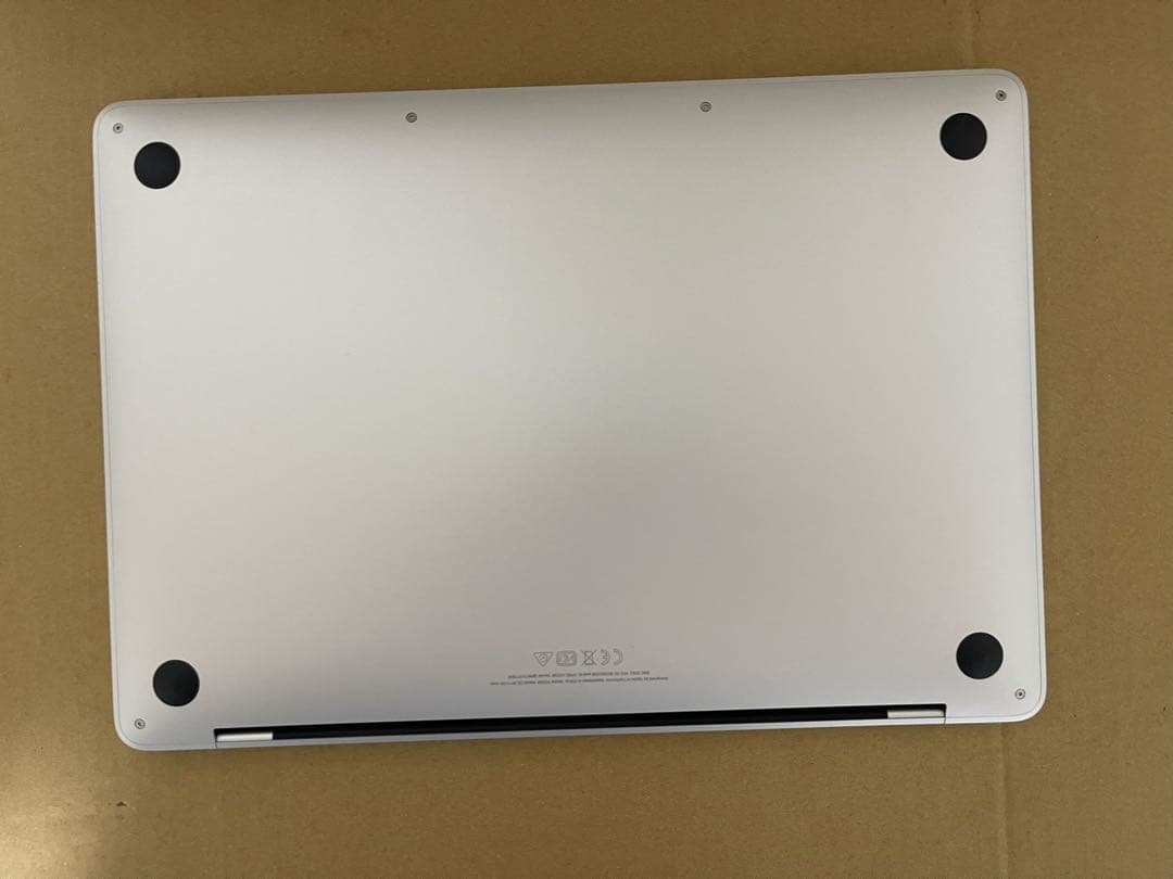 MacBook Pro M2 メモリ24GB/512GB 13インチ