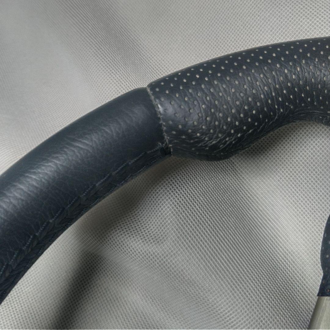 MOMO RACE レザーステアリング　32Φ　汎用ボス付