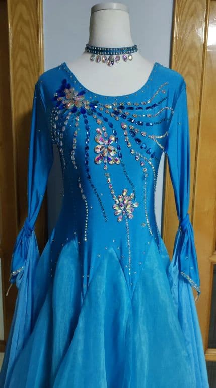 ★美品 一点のみ　社交ダンスドレス スタンダードドレス ブルー L