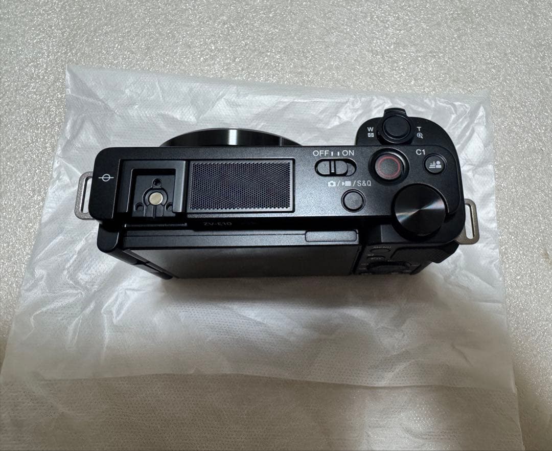 【新品未使用】SONY ZV-E10 ミラーレス一眼 カメラ 黒 ブラック