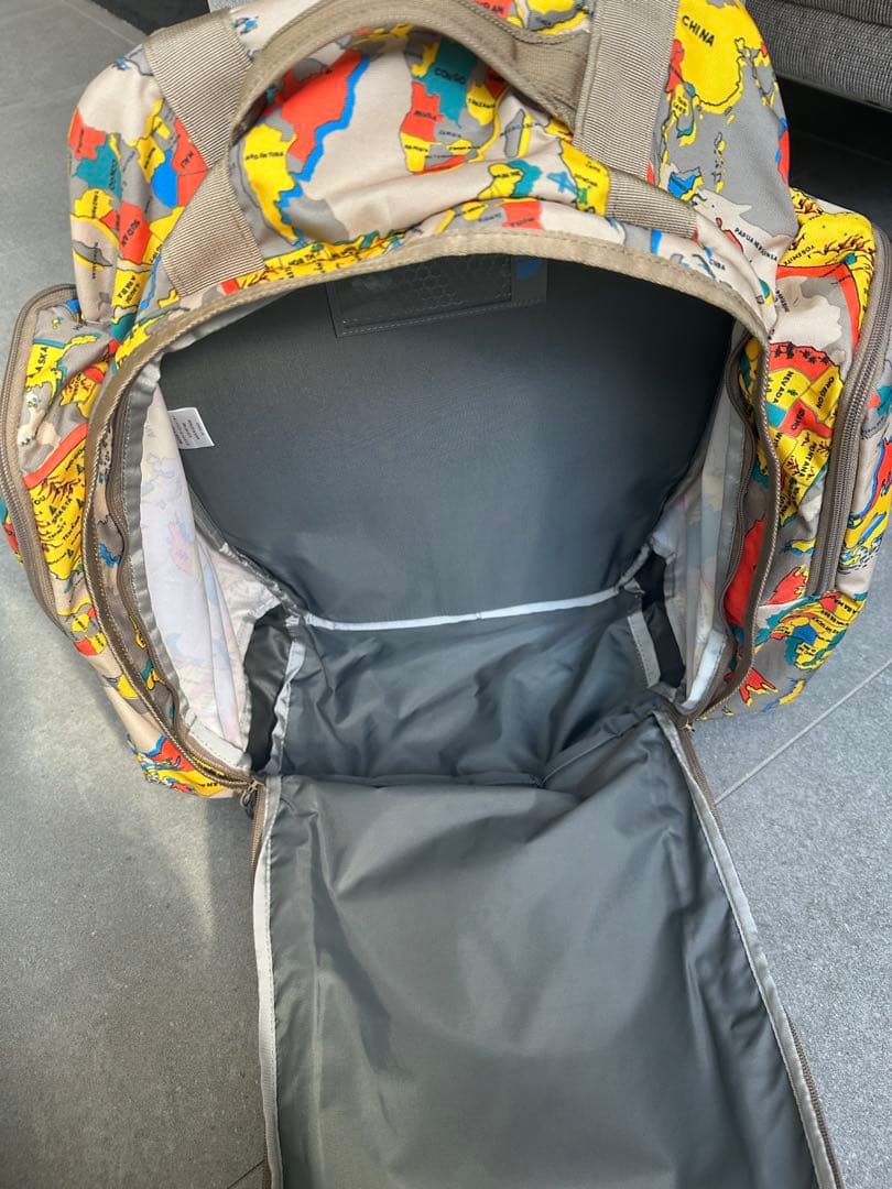 【美品】THE NORTH FACE 地図柄リュックSUNNY CAMPER