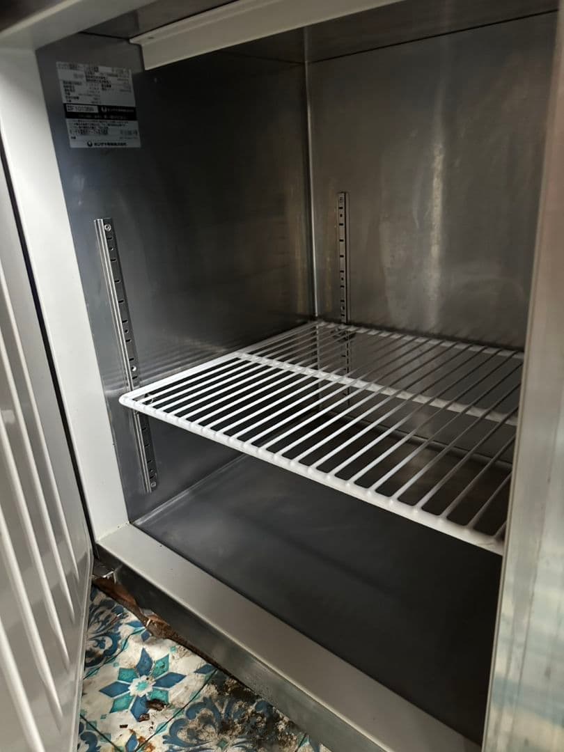 【期間限定セール中】ホシザキ　業務用テーブル形冷蔵庫　RT-210SNE-R