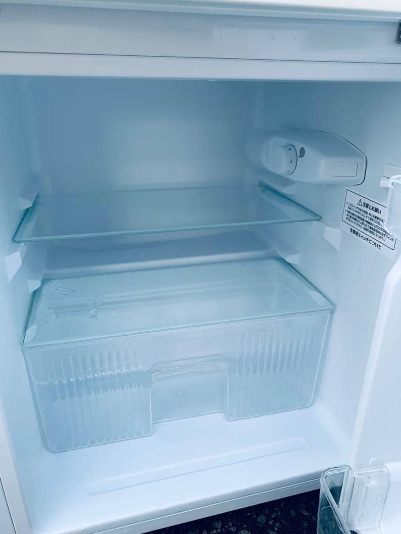 ノンフロン冷凍冷蔵庫　IRR-90TF-W