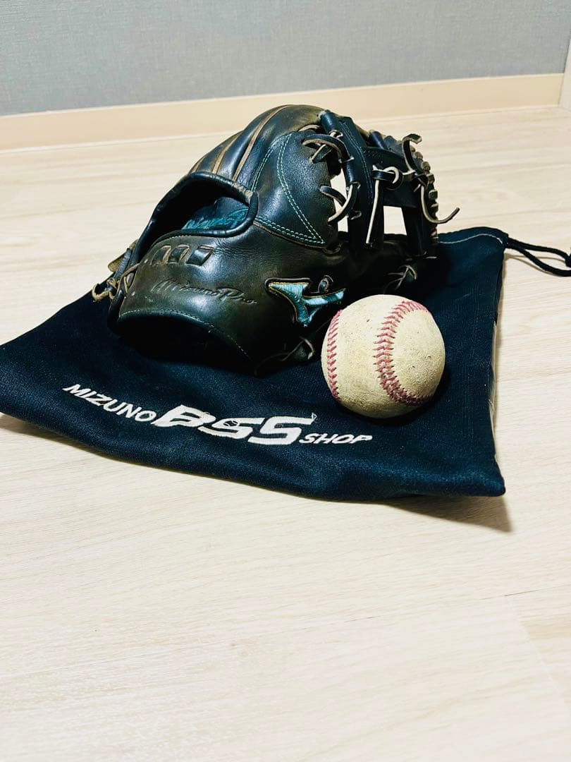 値下げ可能 Mizuno グローブ 硬式 軟式 グローブ入れとボール付き 内野用