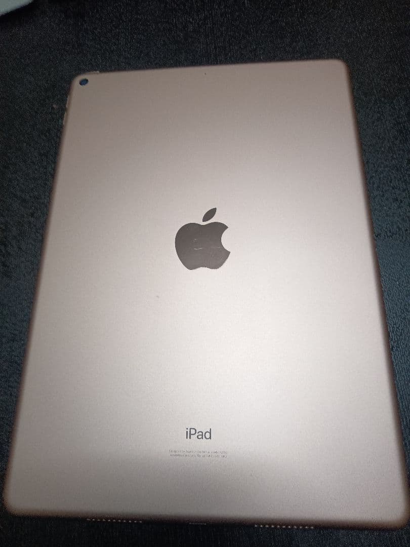 iPad Air 3 64GB 赤いケース付き