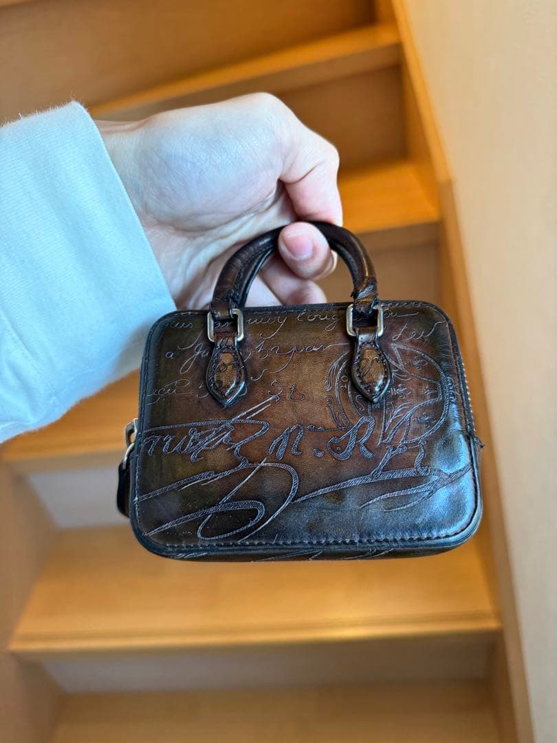 Berluti ベルルッティ　スクリットレザー アンジュール ナノ　ケース　財布