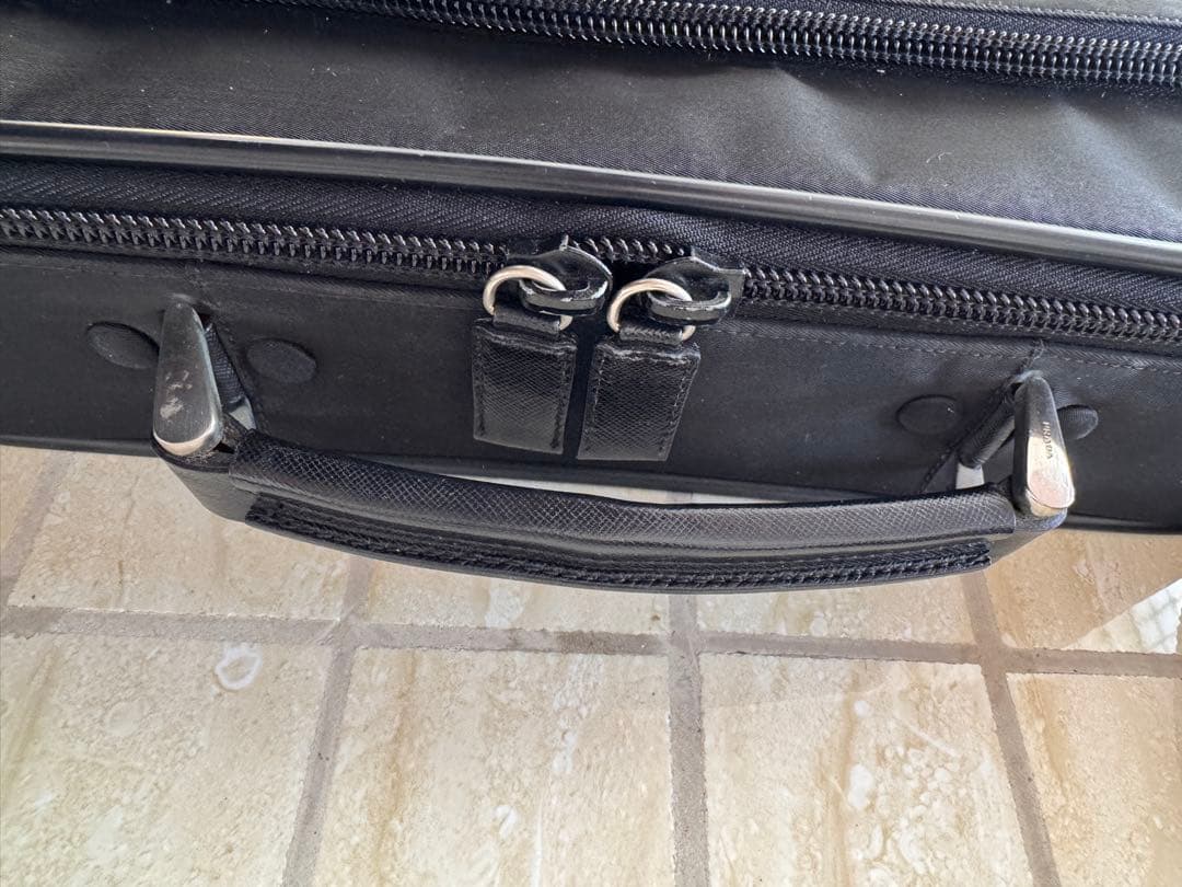 PRADA ブリーフケース V147 S