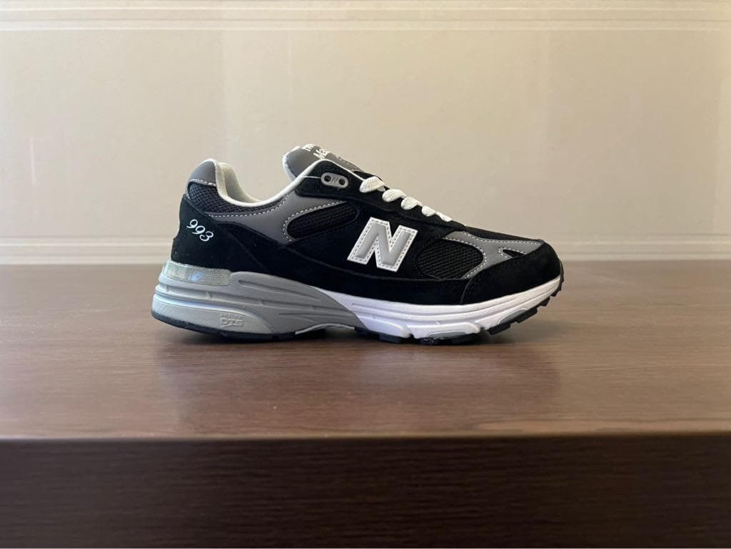 ニューバランス スニーカー　MR993 27cm