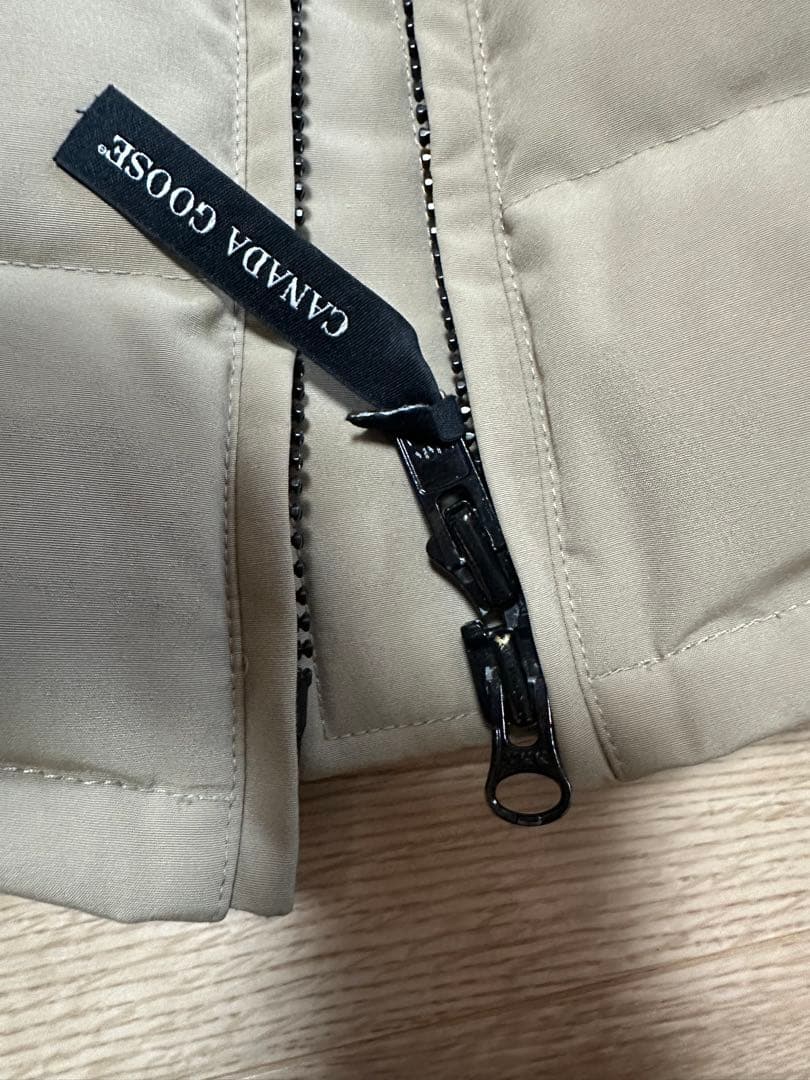   カナダグース M ベージュ ダウン