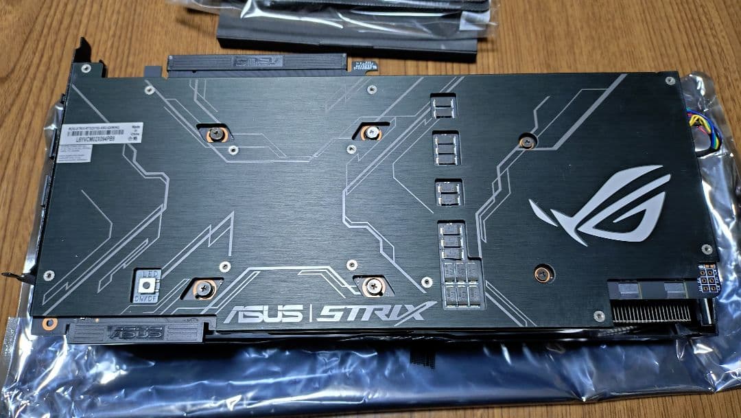 グラフィックボード・グラボ・ビデオカード ASUS ROG STRIX RTX2070super