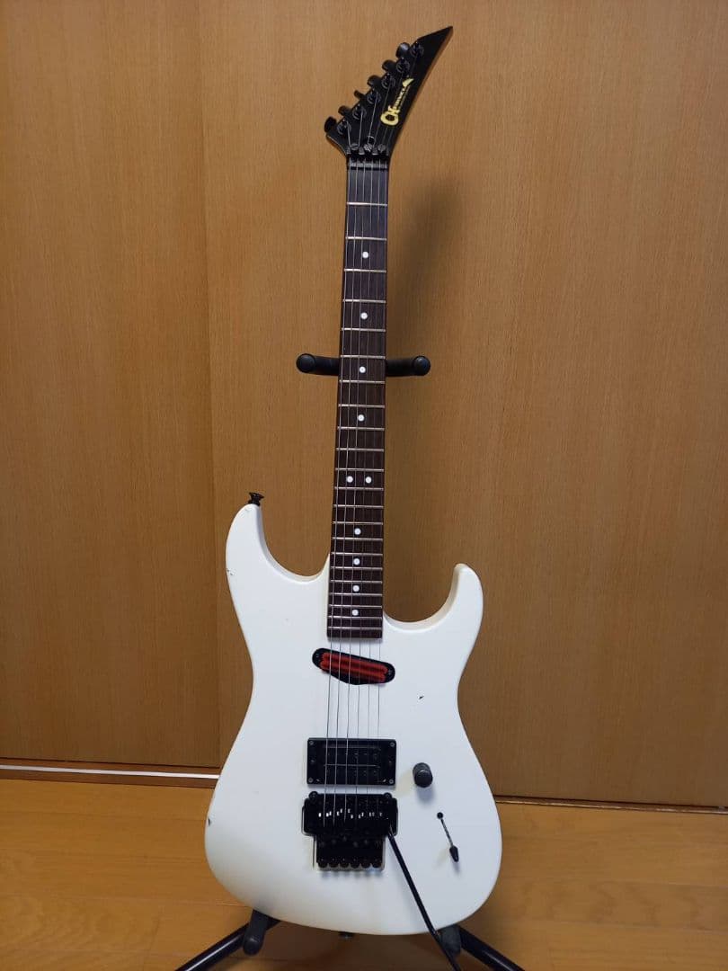 【ジャンク品】Charvel エレキギター　ホワイト