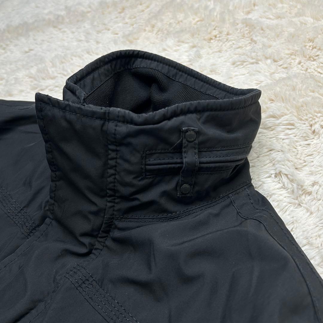 美品 ヒューゴボス ナイロンブルゾン フード キルティング BOSS 黒 短丈