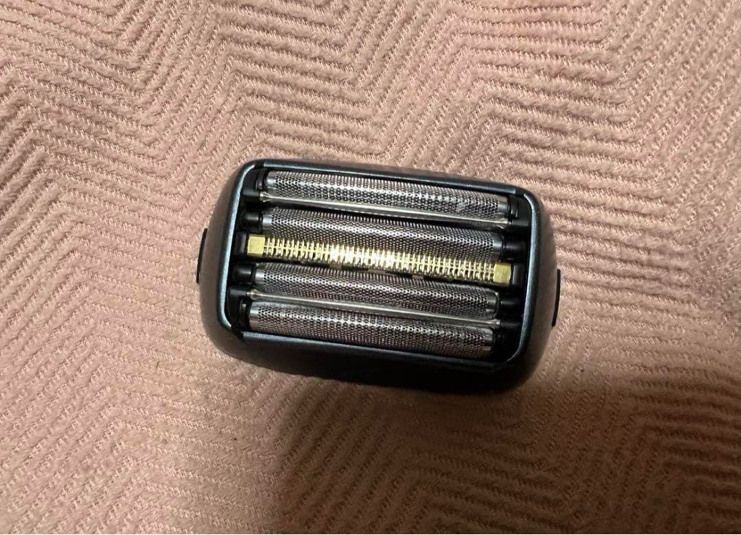 Panasonicパナソニック　電気シェーバーラムダッシュ５枚刃 ES-LV5G