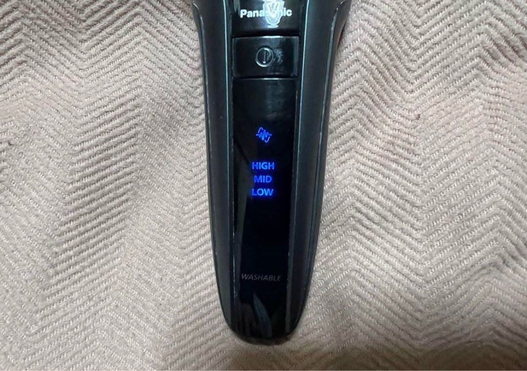 Panasonicパナソニック　電気シェーバーラムダッシュ５枚刃 ES-LV5G