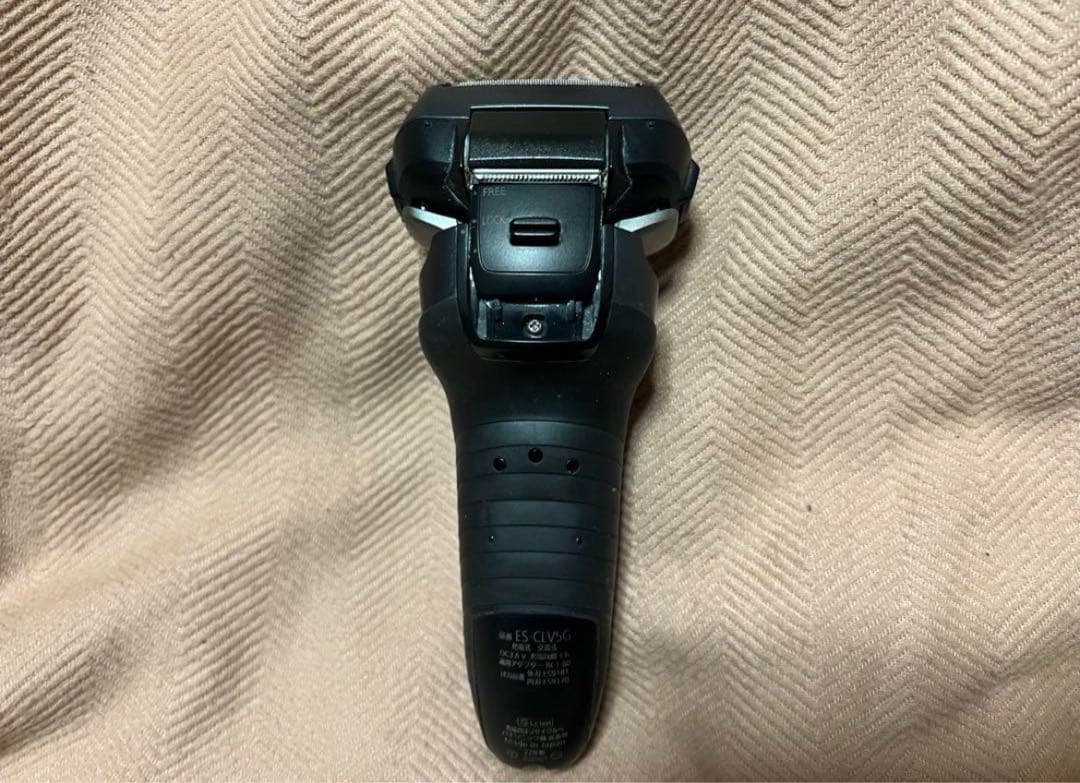 Panasonicパナソニック　電気シェーバーラムダッシュ５枚刃 ES-LV5G