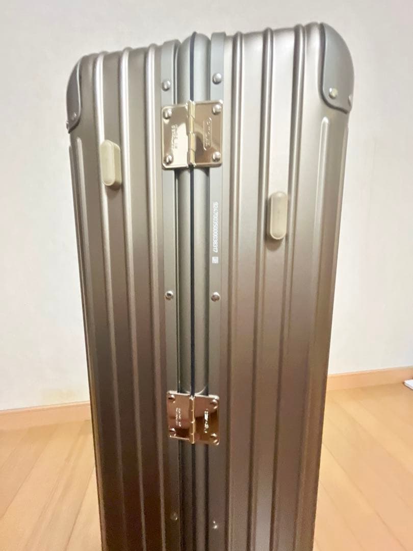 リモワ トパーズ チタニウム 電子タグ924.70.03.5 78L 4輪