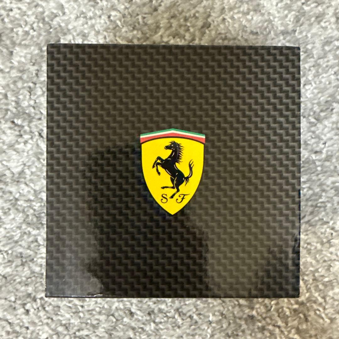 Ferrari スクーデリアクロノグラフ 腕時計 ブラック/レッド　箱あり