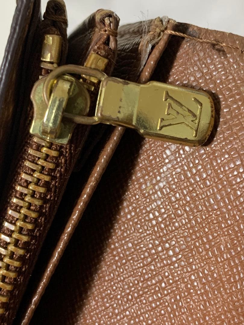 ルイ ヴィトン M61734 モノグラム ポルトフォイユ・サラ 長財布